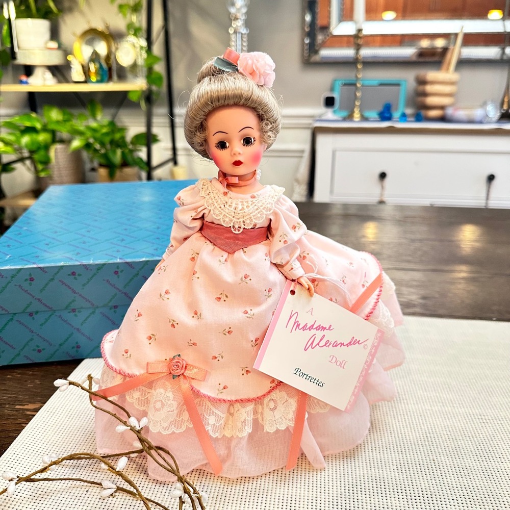 Madame Alexander Mrs Darling Doll  -‎ Portrettes Collection Vintage NEW in boc